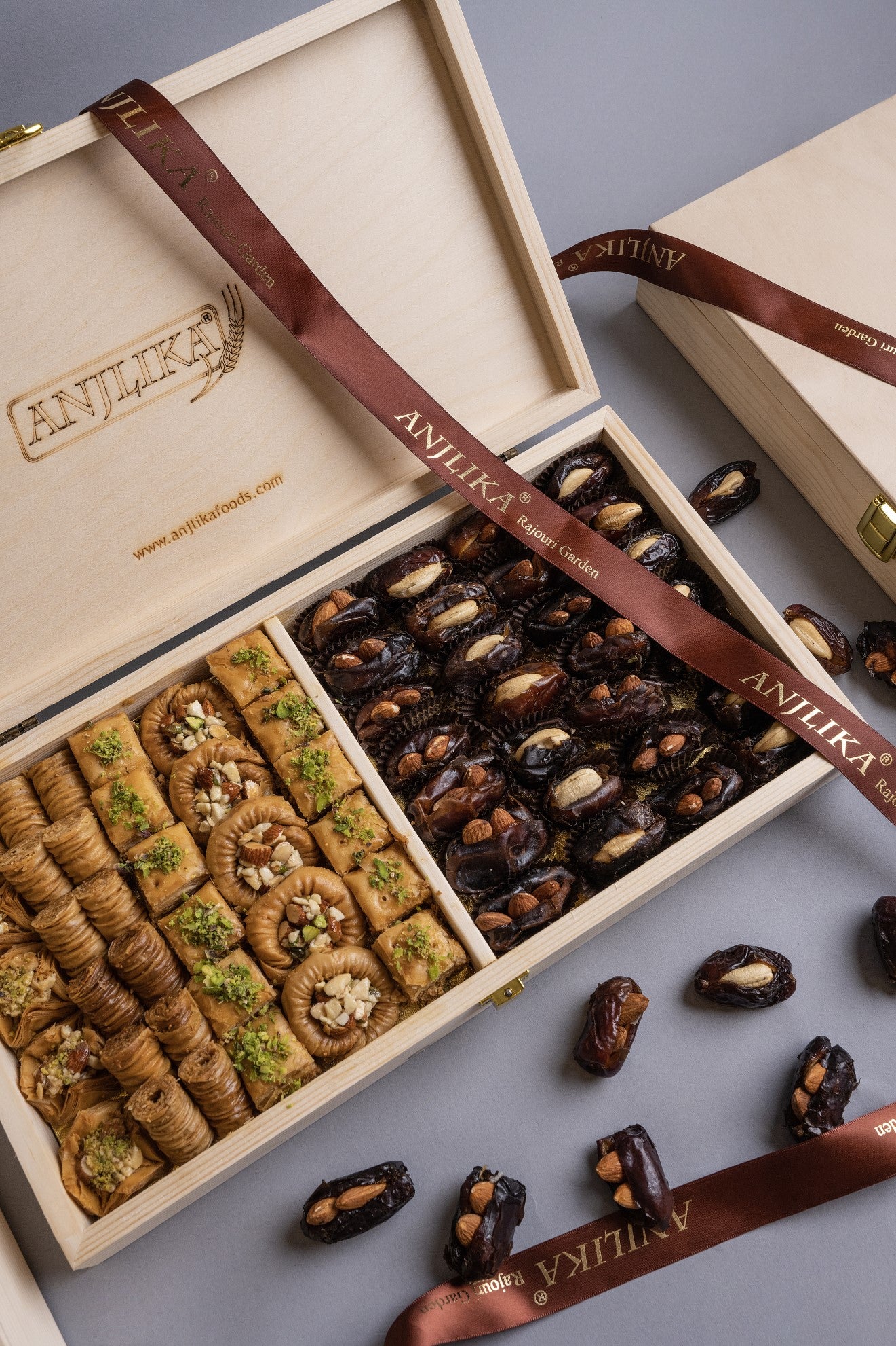 Baklava & Saudi Dates Gifts