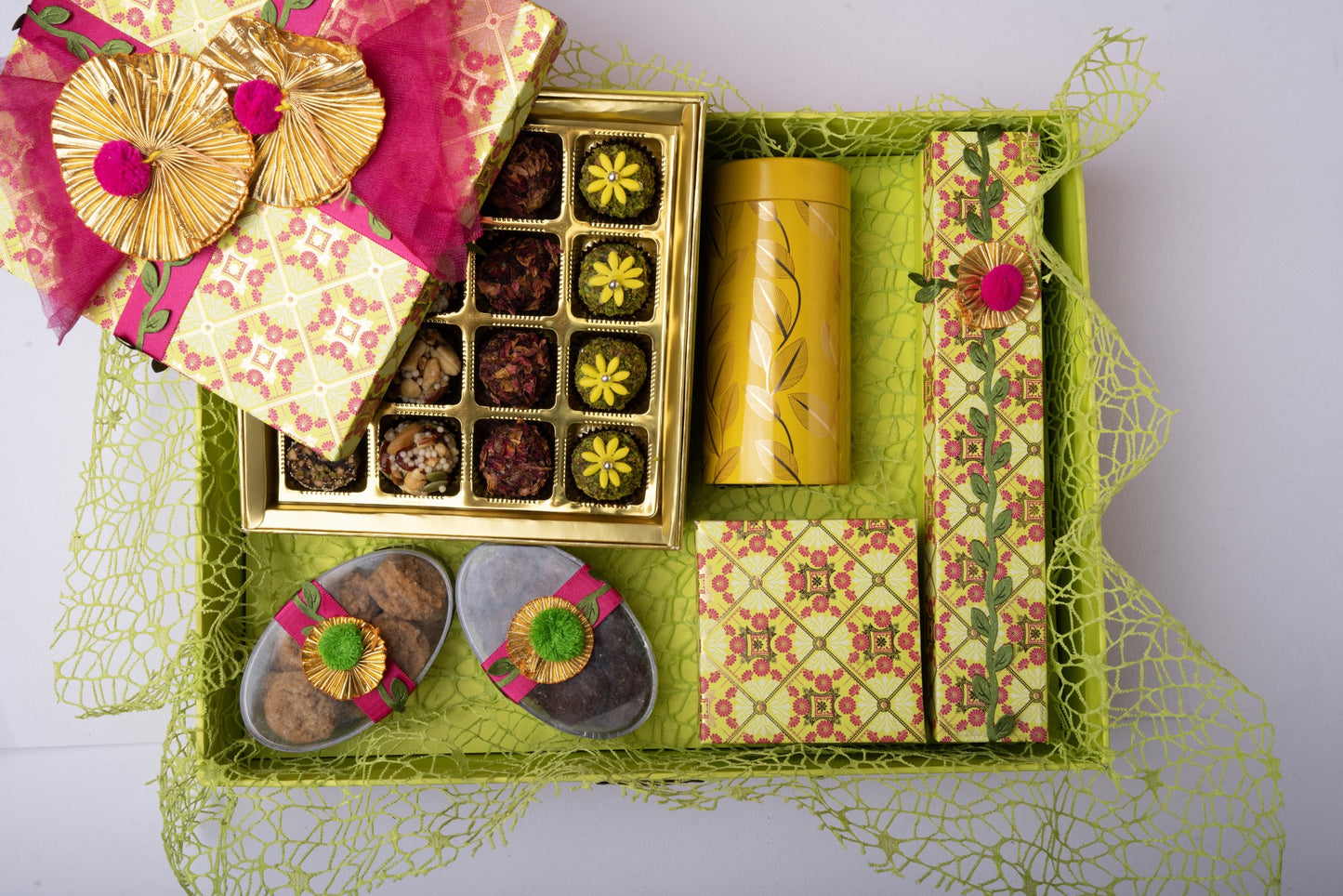 Green tray Hamper