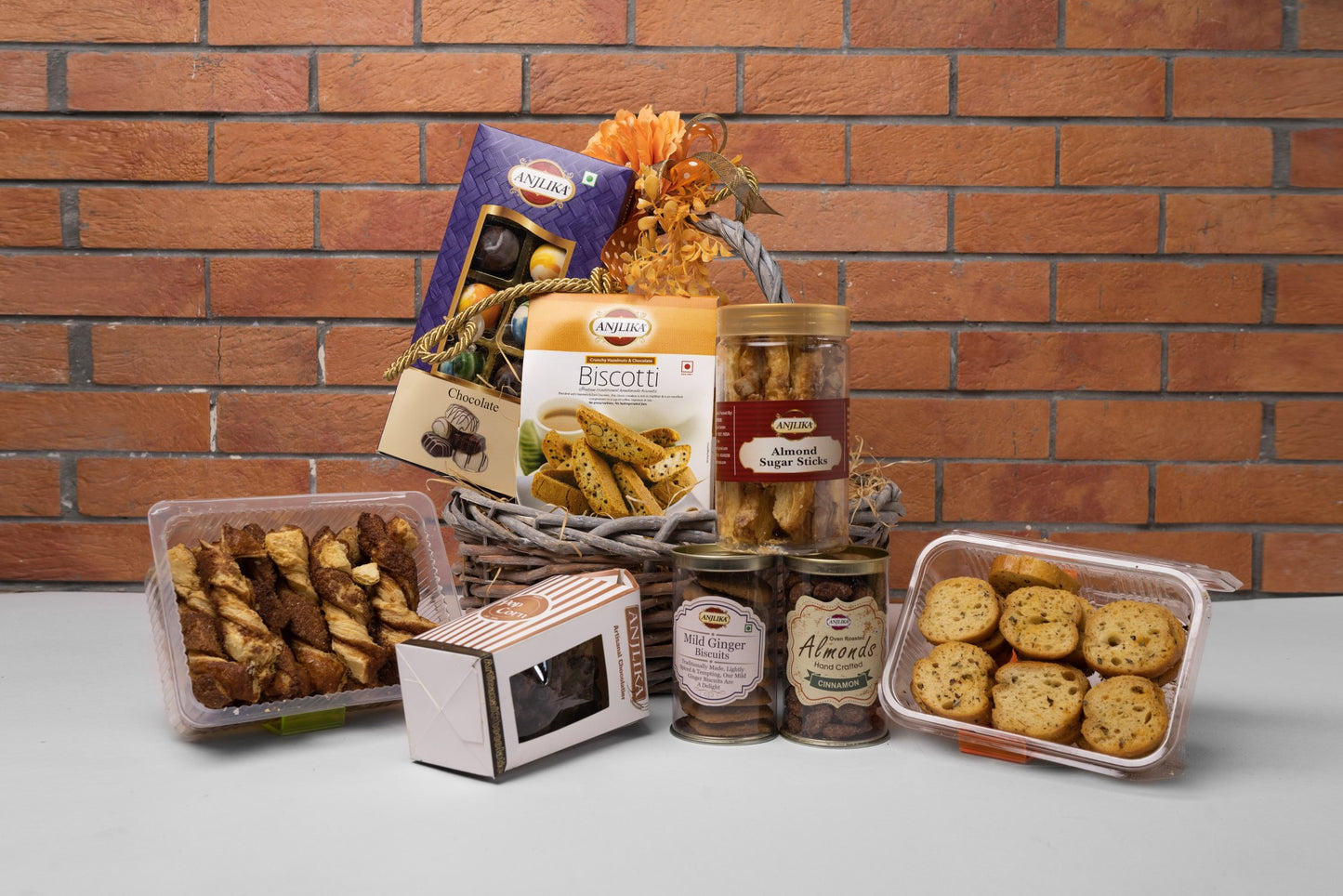 Handle Basket Hamper Medium