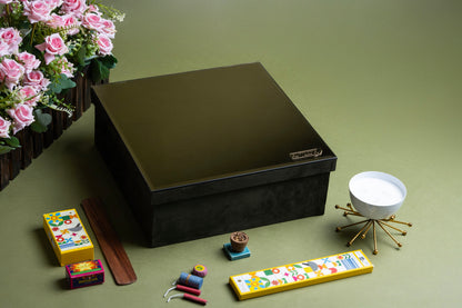 Glass Top Box Hamper